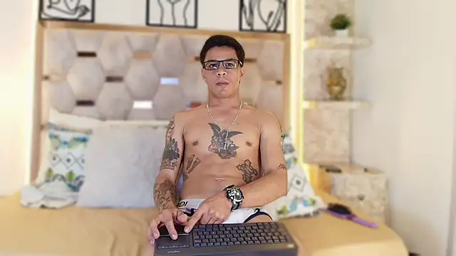 Andrew_Haalls webcam