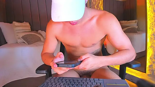 Benjamin_More webcam