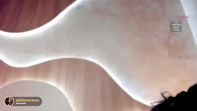 AdelineEvanss webcam