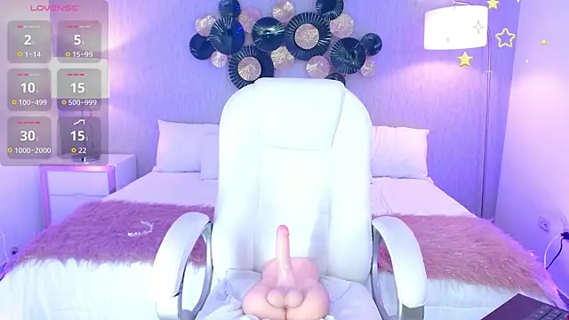 laraa_jeean (F young) - plug anal