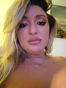 Blondie_Sasha webcam