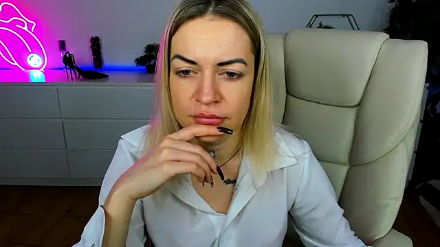 anna_snows (F young) - ✨💖Dancing in heels to your song💖✨