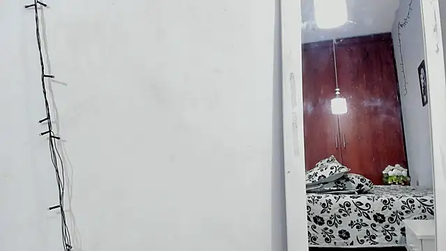 sexynova_93 (F young) - play with me squirt