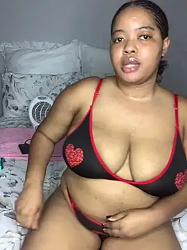 sexytinashe21 webcam
