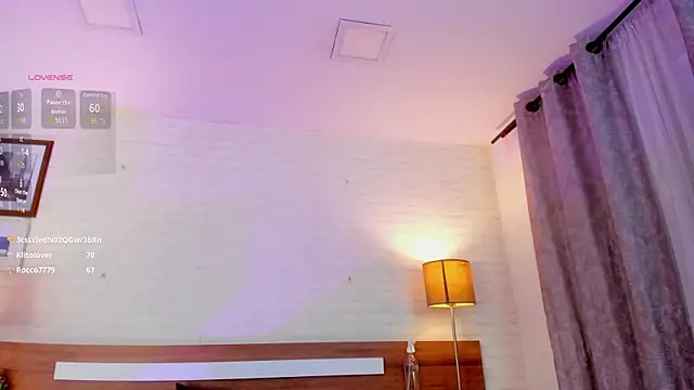 JenniferAuriston webcam