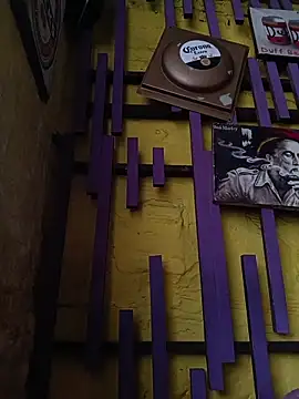 aurora_sky11 (F teen) - Taking off my blouse in public