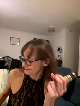 chris06d22@xh (Ask my age) - Danse sexy,tenue hot et talons 👠