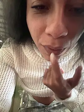 anamhenao (Ask my age) - SPITS BOOBS🤤🤤