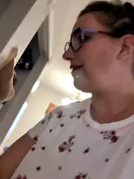 canadian_bbw (Ask my age) - suck tits in window facing people