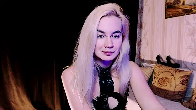 xxxcharismaaa webcam