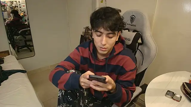 salvatore_montt (M twink) - cum show