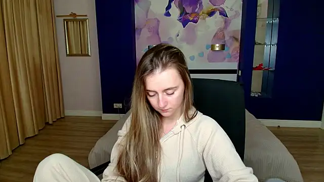 stasystew (F young) - put ice on the nipples