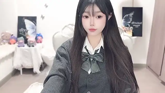 -eebaby (F teen) - 你说我好可爱 那我能不能做你的全世界呀~