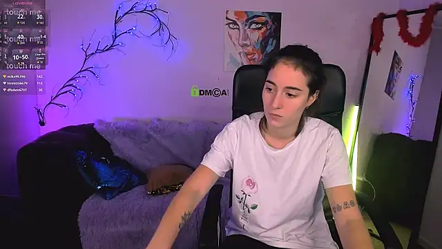 khloebeauty (Ask my age) - flash ass