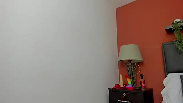 molly_lovee_ (F young) - rip my shorts