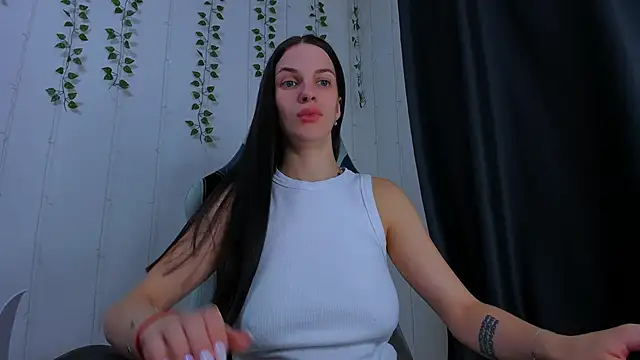 karlasim (F young) - shake tits and play nipples