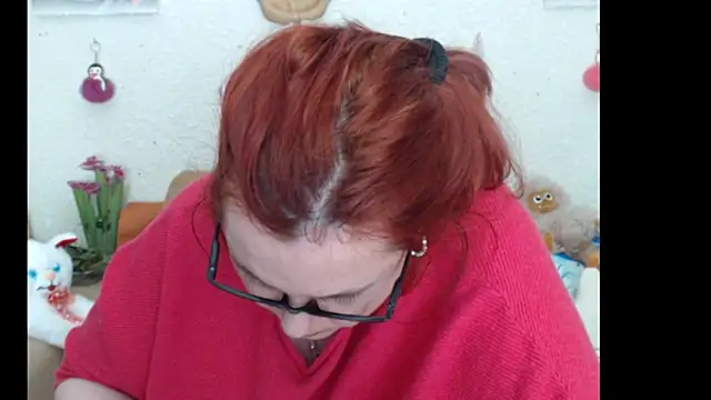 PlayfullMature webcam