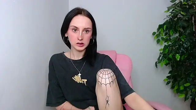 Little_moly999 webcam