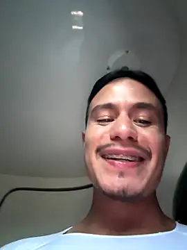 DominickVegas webcam