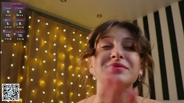 LorinaMaffitt webcam