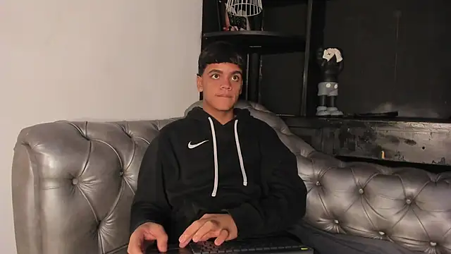 Isaac_Collins_ webcam