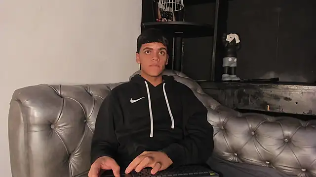 Isaac_Collins_ webcam