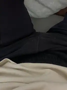 Youngmuscelfit9 webcam