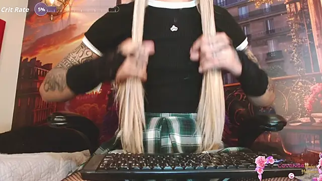 gabi_prince (T teen) - suck dildo showing tits