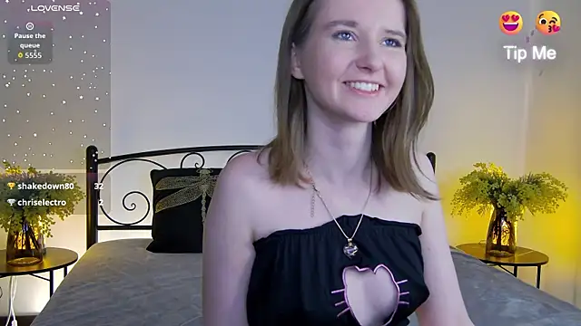 alexsisfaee (F teen) - ride a dildo