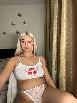 kylie_one - Kylie_One's free webcam