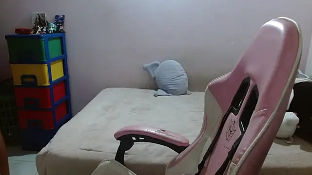 TiffanyRoouse webcam