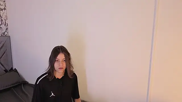 sarita_princess7 (T young) - play ass