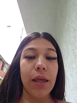 alyshanon18 (F young) - SUCK BOOBS IN PUBLIC