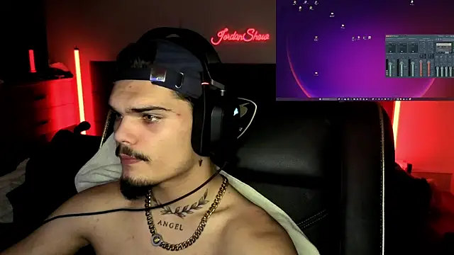 JordanShow webcam