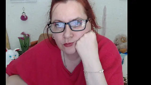 PlayfullMature webcam