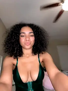 kiki_hammyy (F young) - vibrator pussy play