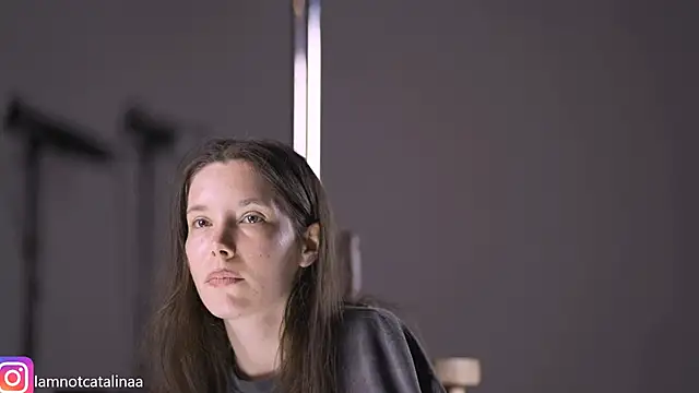 yourbabypearl (F young) - strip naked