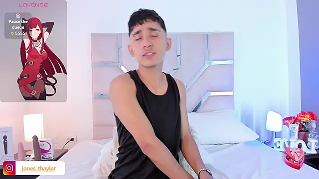 Thayler_jones webcam