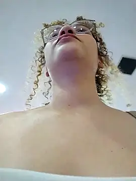 sirenrouge_69 (F young) - Twerking naked 🍑