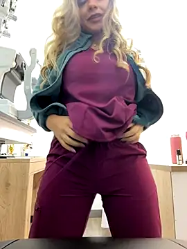 alicee16 (F young) - fuck me in the patient's chair