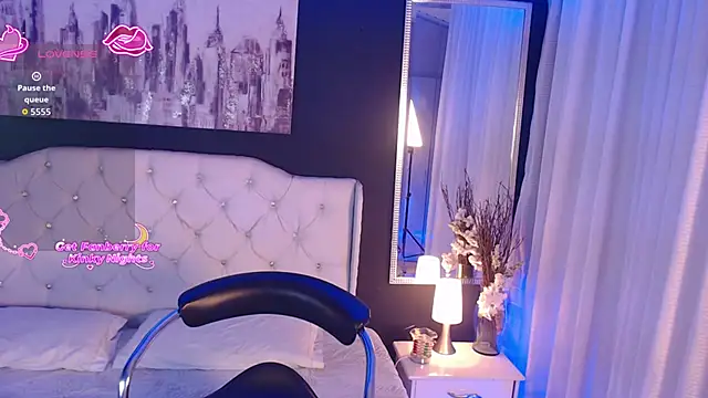 LiaVillalobos webcam