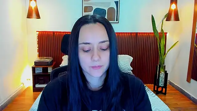 KatherineBond webcam