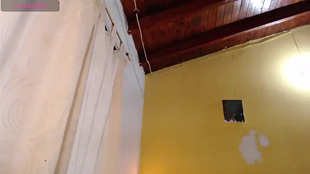 emma_henderson (F milf) - orgasm..... squirt