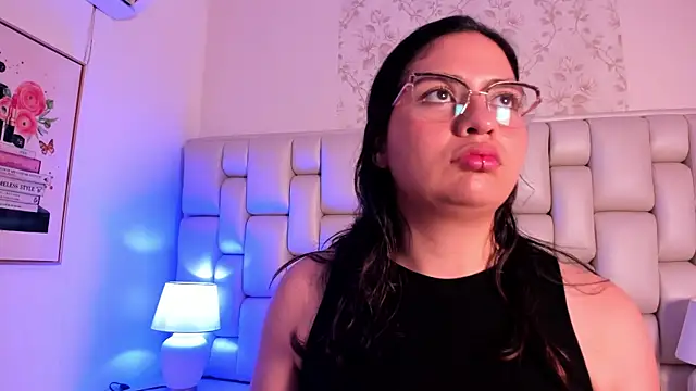 lea_hunter__ (F young) - 🧷Nipple Clamps😚