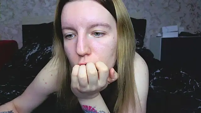 baiambel_mi (F teen) - dildo in pussy