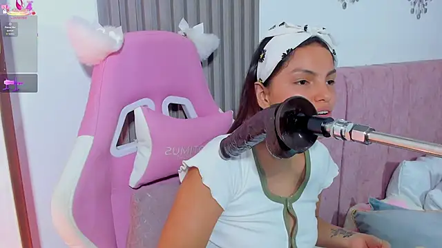 cutie_sarax1 (F teen) - I want your cock in me