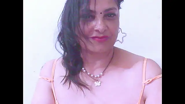 Indiansweetness77 webcam