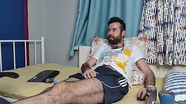 hairybearcb (Ask my age) - Take off my short