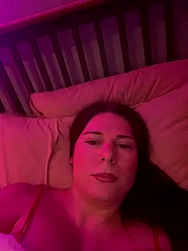 KevieWantsABoobJob webcam