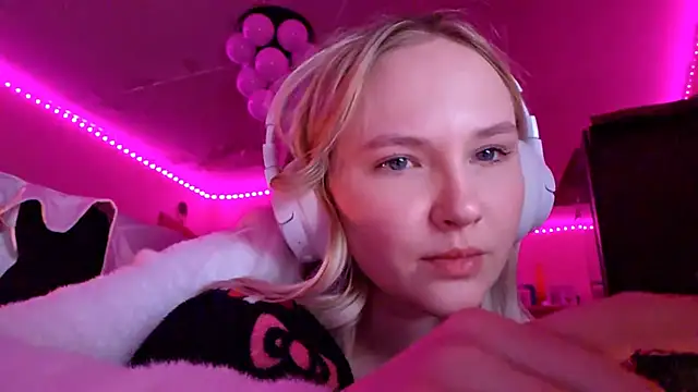 KarinRobertson webcam